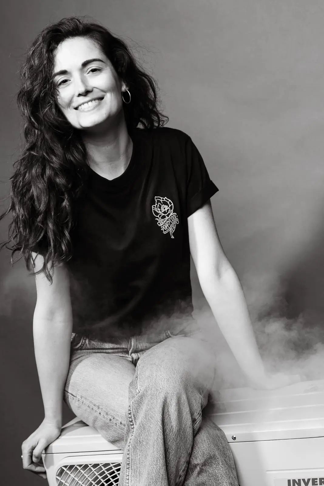 Portret van Whitney van Poppy Cool